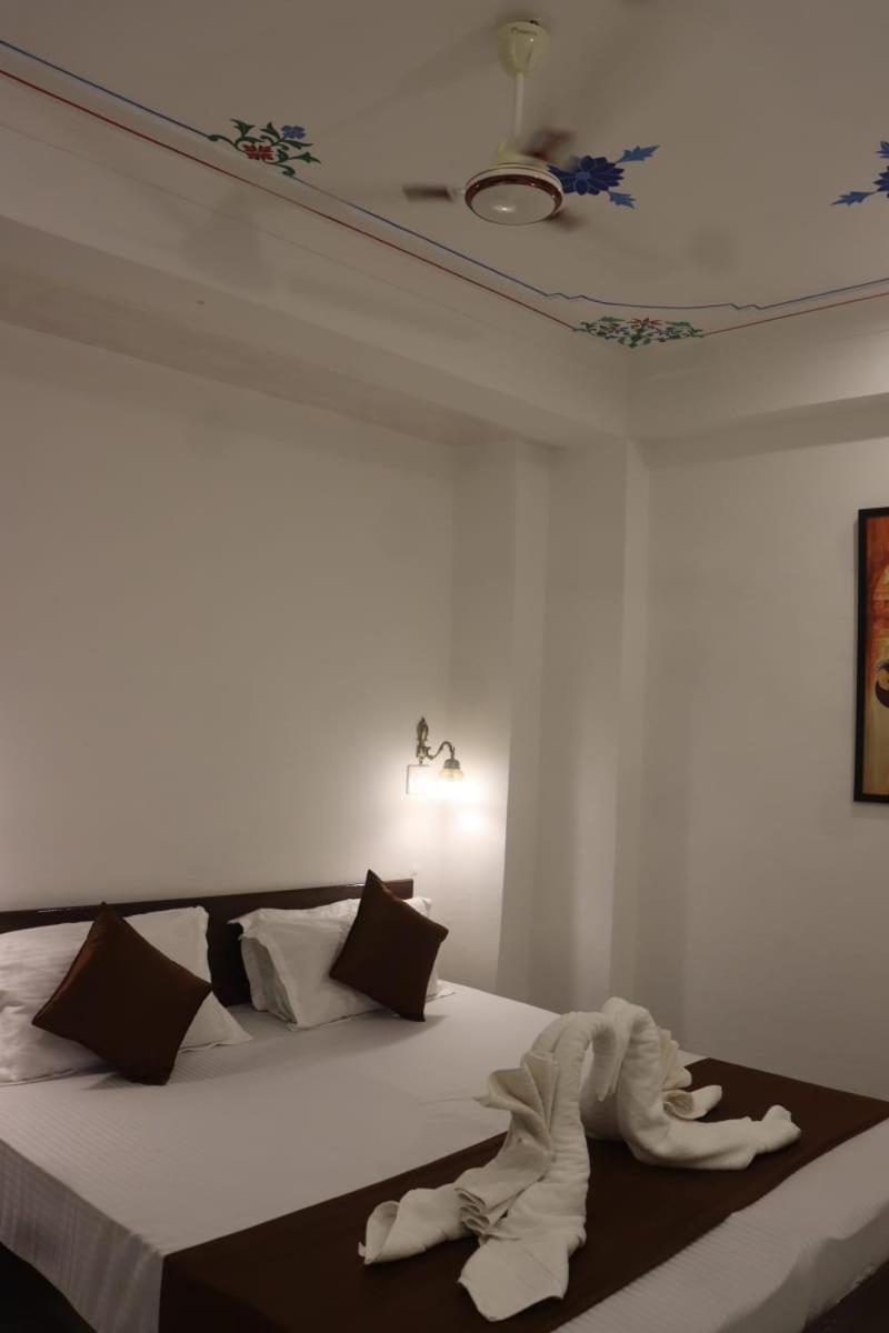 Hotel Shiv Palace Udaipur Kültér fotó